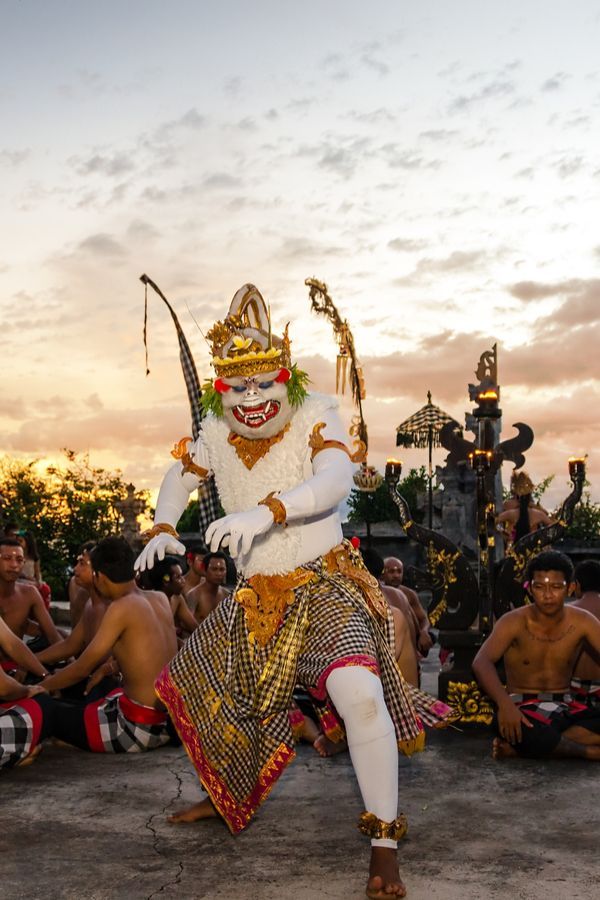 Krim "Amerta Kecak": Sentuhan Magis dari Keringat Penari yang Terawetkan dalam Aroma